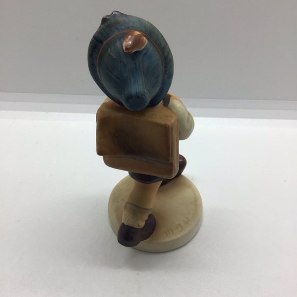 Vintage 1950’s Goebel Hummel Figurine School Boy Full Bee Backpack Bag Germany - Picture 5 of 11